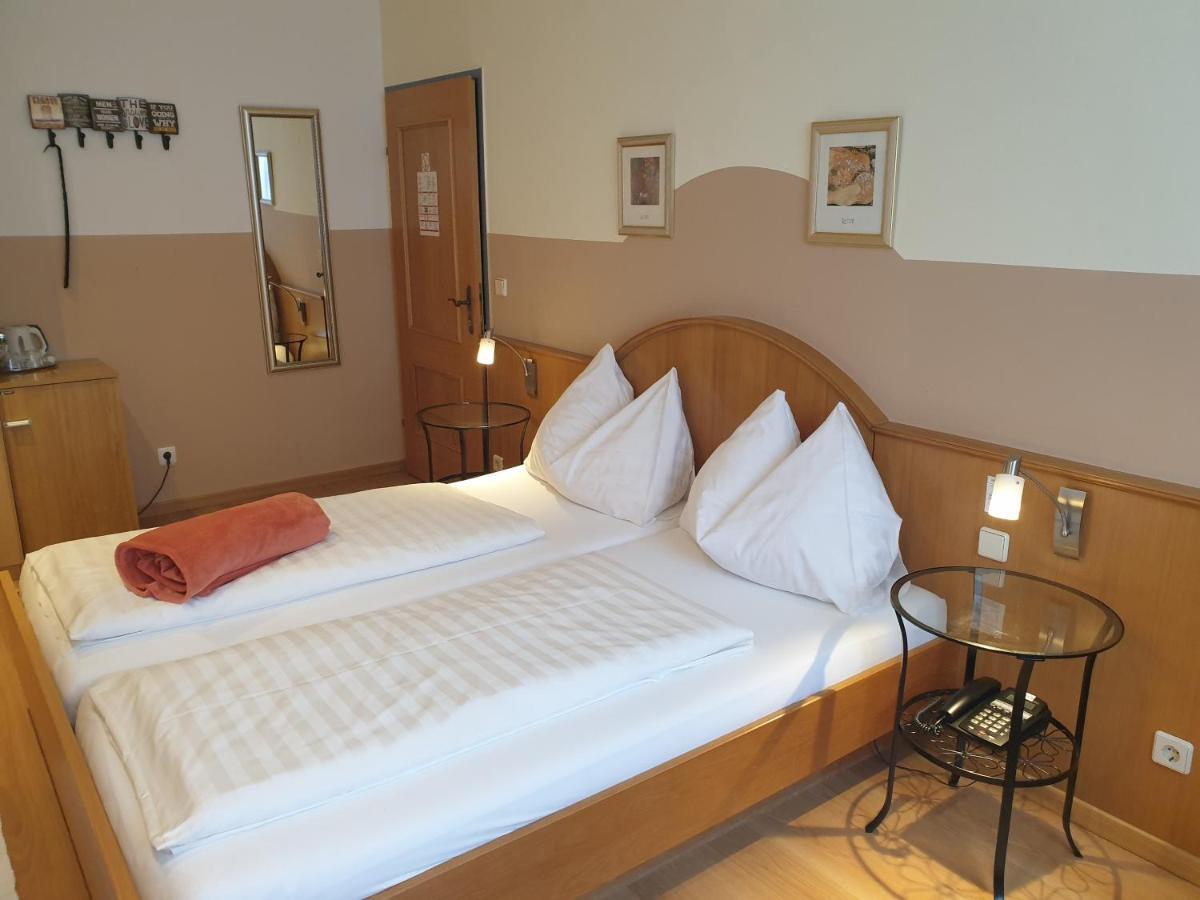 Hotel Pension Alte Muehle كلوسيترنيوبرغ المظهر الخارجي الصورة